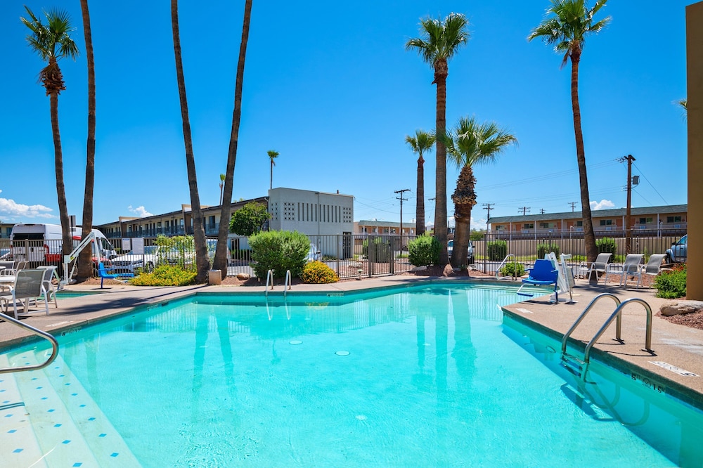 Red Roof Inn Tucson Downtown – University