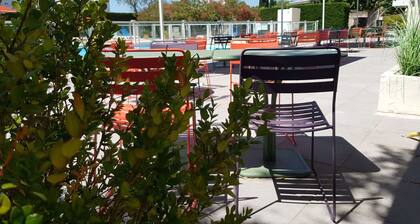 ibis Styles Arles Palais des Congrès