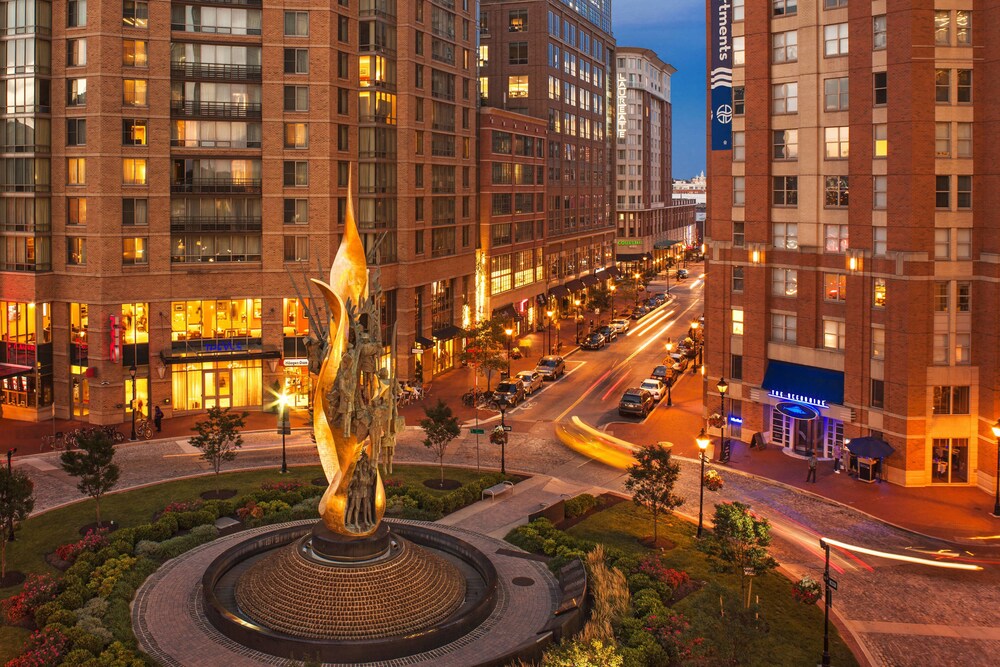 Courtyard Marriott Baltimore Downtown Inner Harbor  2019 Room Prices