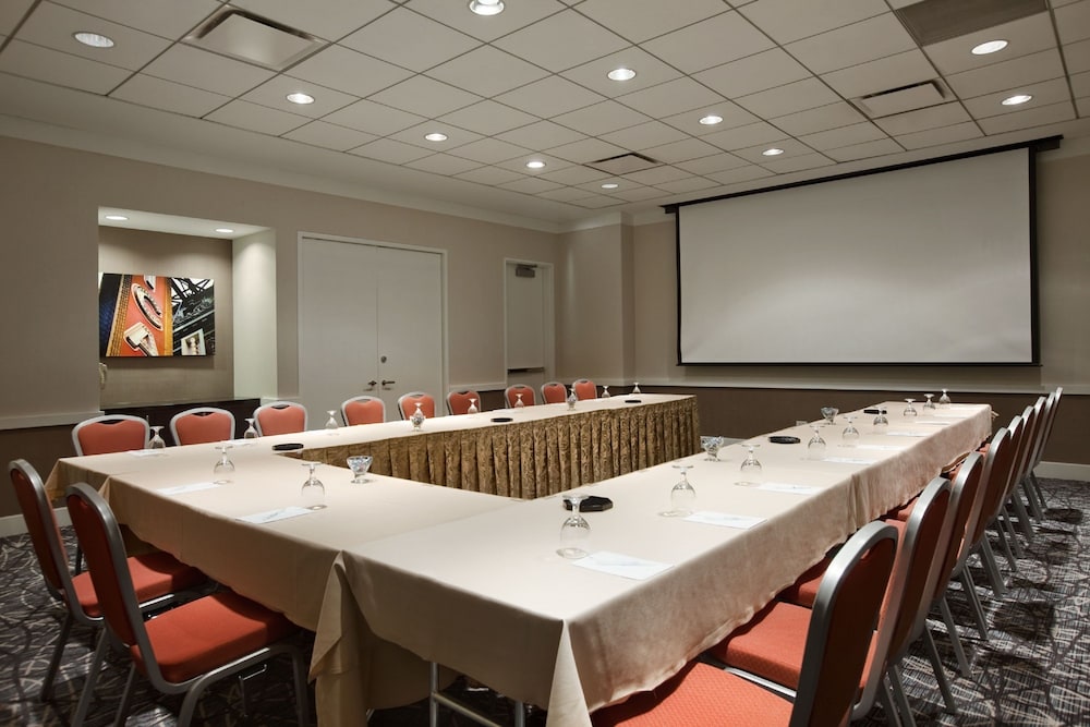 Meeting facility, Embassy Suites Chicago Downtown Magnificent Mile