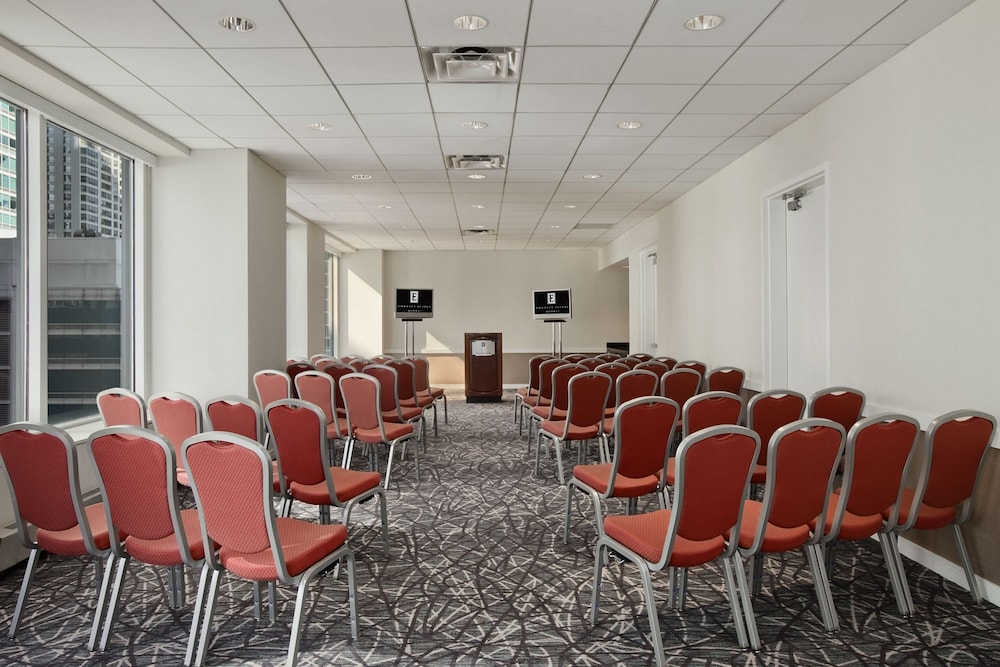 Embassy Suites by Hilton Chicago Downtown Magnificent Mile in Chicago Best Rates & Deals on Orbitz
