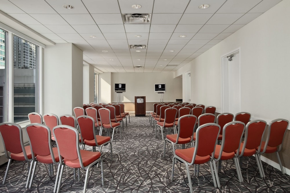 Meeting facility, Embassy Suites Chicago Downtown Magnificent Mile