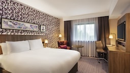 Leonardo London Heathrow Airport Leonardo London Heathrow Airport