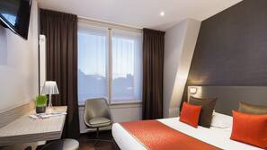 Minibar, in-room safe, desk, soundproofing