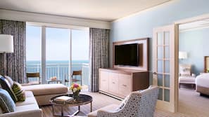 Premium bedding, pillowtop beds, minibar, in-room safe