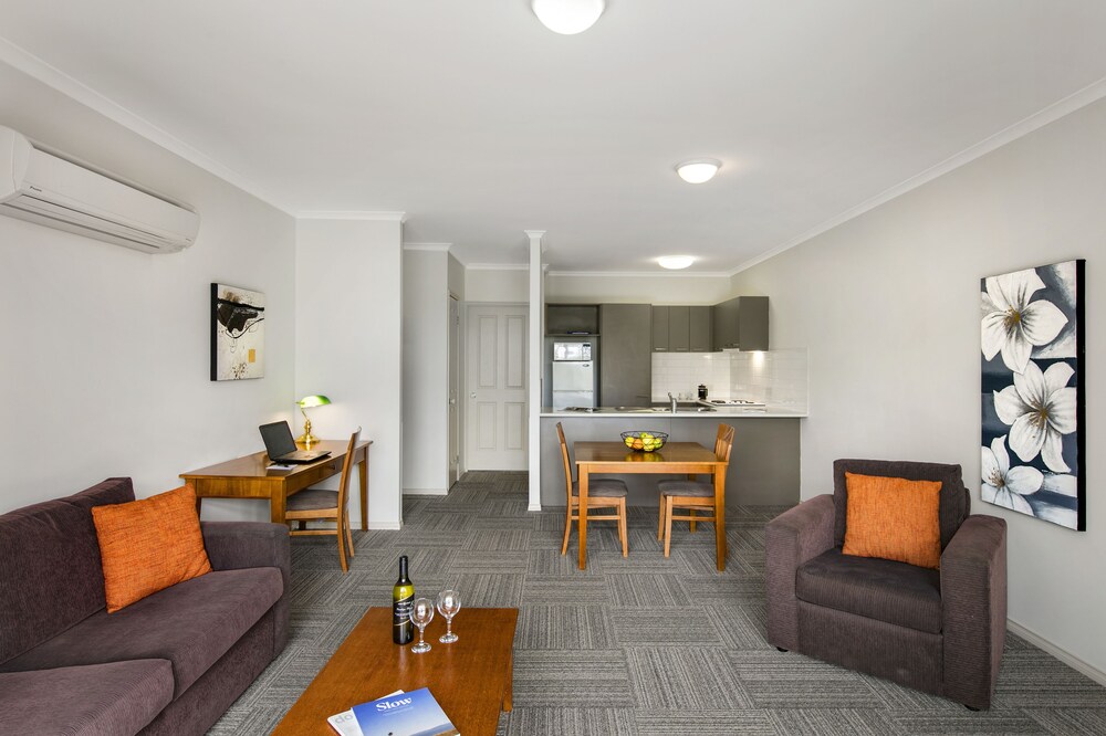 Room, Quest Bendigo