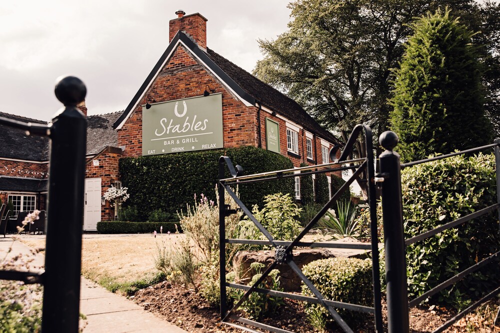 Exterior, Manor House Hotel Alsager