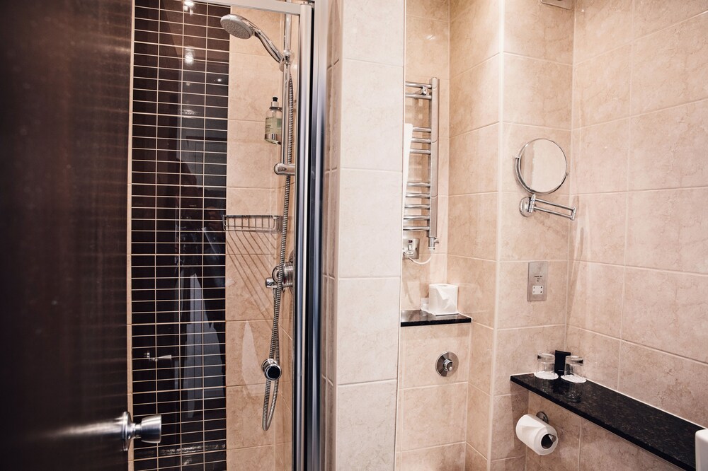 Bathroom shower, Manor House Hotel Alsager