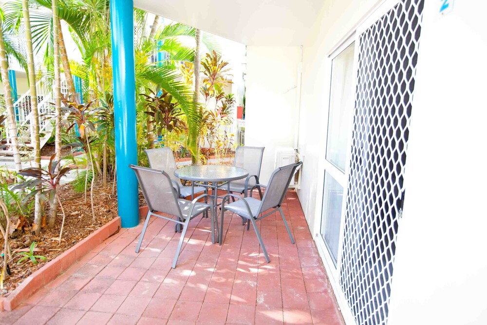 Terrace/patio, Trinity Beach Pacific