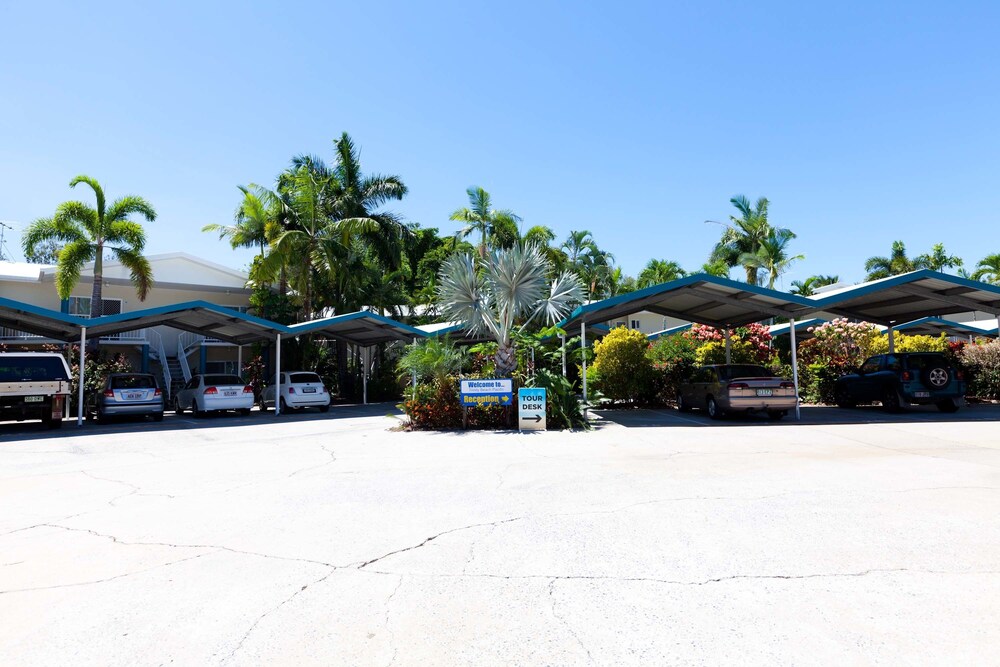 Exterior, Trinity Beach Pacific