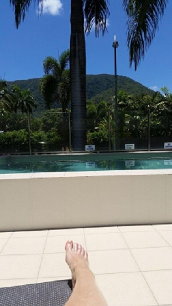 Outdoor pool, Trinity Beach Pacific