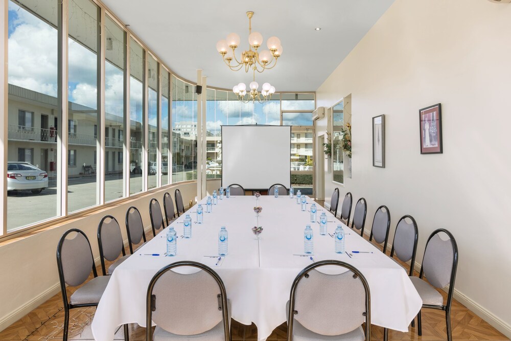 Central Motel & Apartments, Best Western Signature Collection