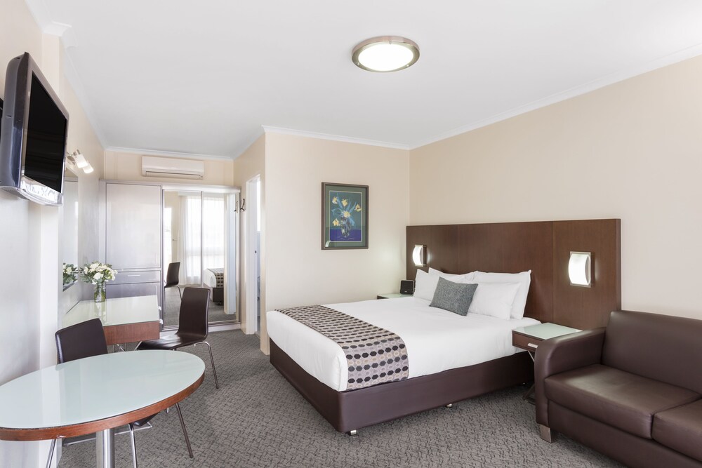Central Motel & Apartments, Best Western Signature Collection