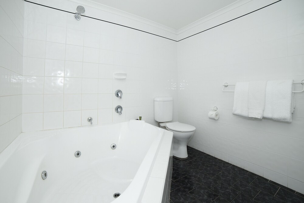 Townhouse Hotel