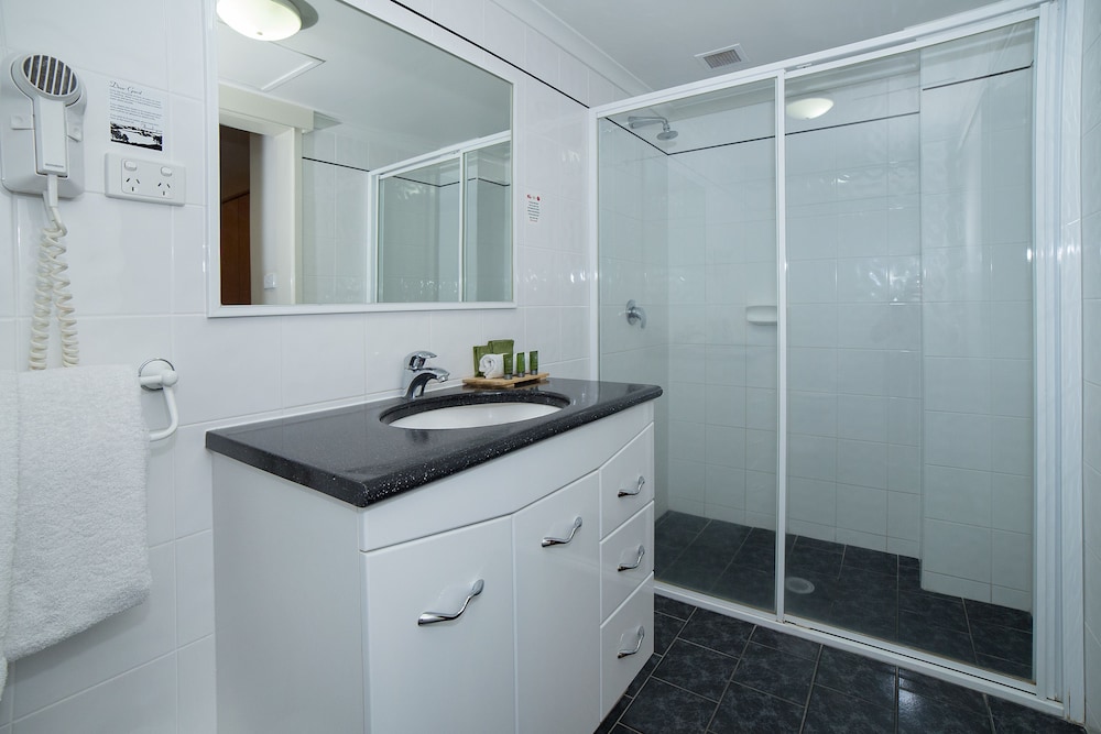Townhouse Hotel