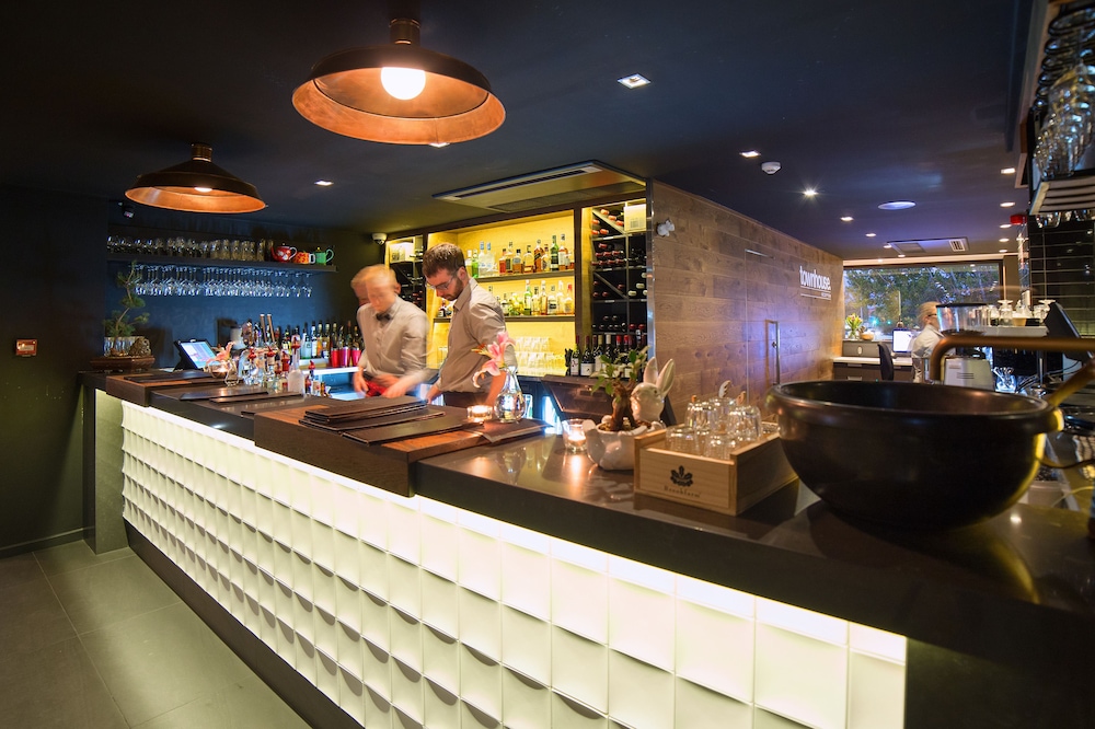 Townhouse Hotel