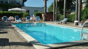 Piscina all'aperto