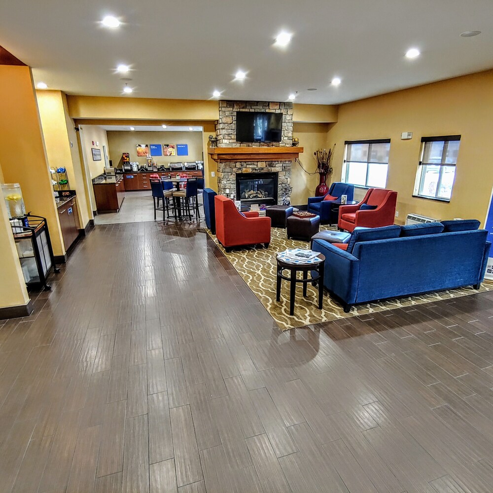 Comfort Inn Fort Collins North In Fort Collins Hotel Rates