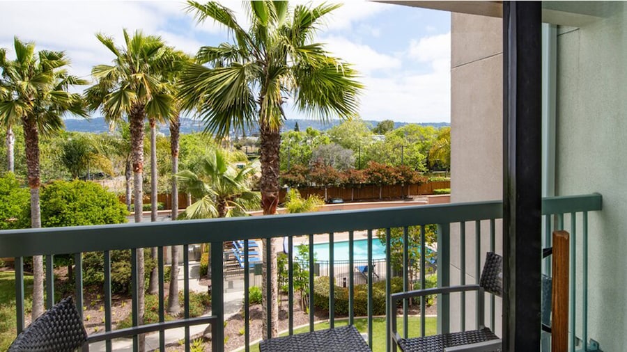 Courtyard by Marriott Oakland Airport