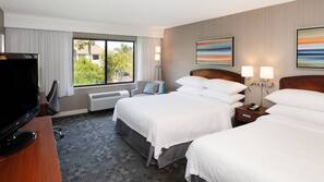Premium bedding, in-room safe, desk, blackout drapes