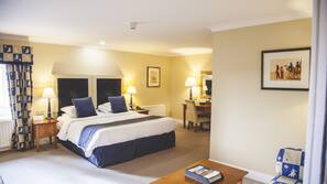 Hypo-allergenic bedding, in-room safe, desk, laptop workspace