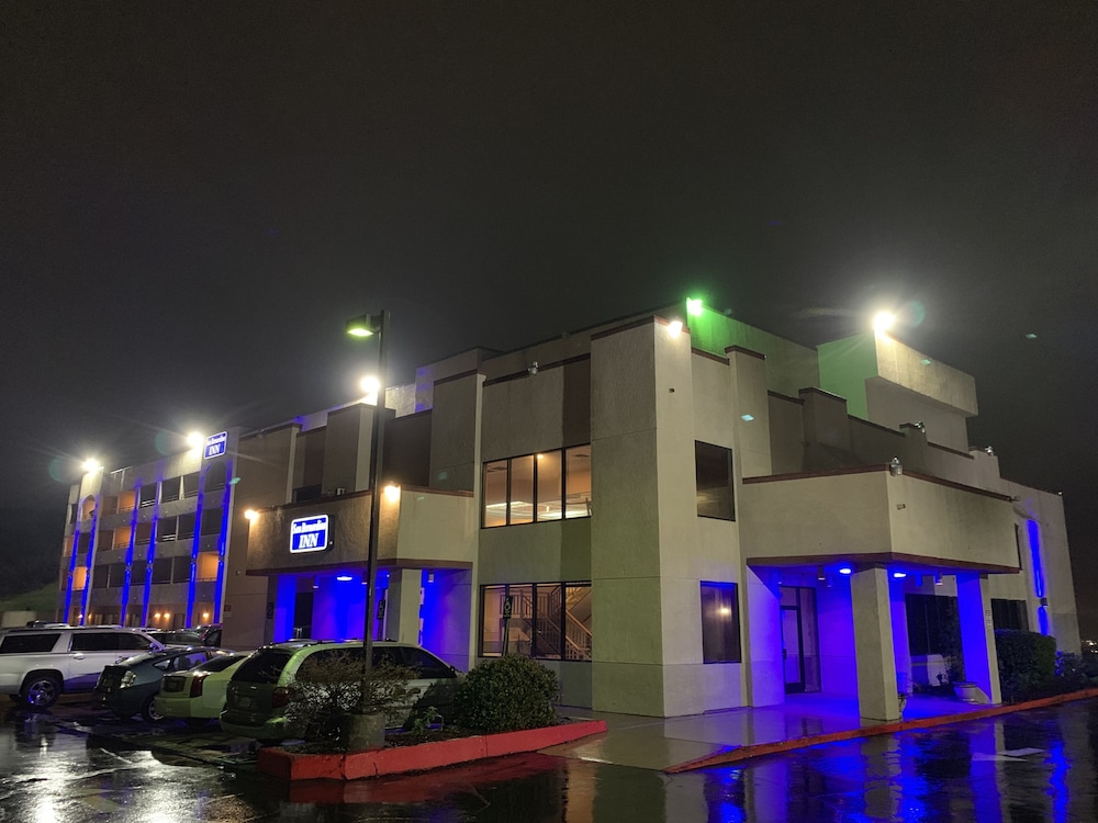 San Bernardino Inn & Suites in San Bernardino, United States