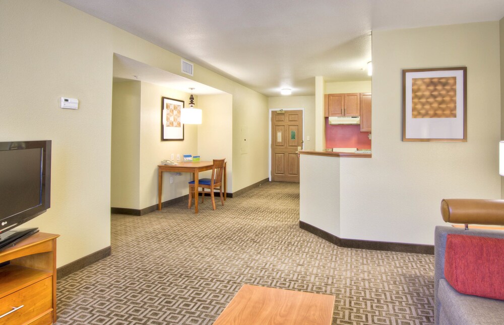 TownePlace Suites by Marriott Raleigh Cary-Weston Parkway