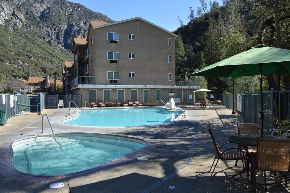 Yosemite View Lodge: 2019 Room Prices $209, Deals & Reviews | Expedia