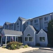 Hotels Near Arcadia Bluffs Golf Course Book The Closest Microtel Inn Suites By Wyndham Manistee