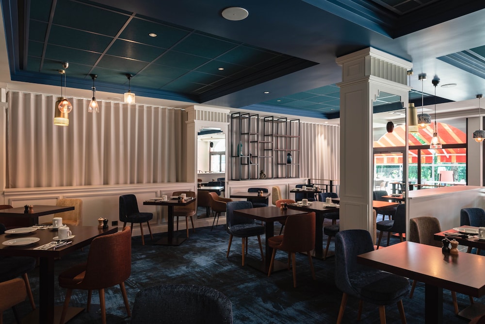 Mercure Hotel & Spa AixlesBains Domaine Marlioz in AixlesBains