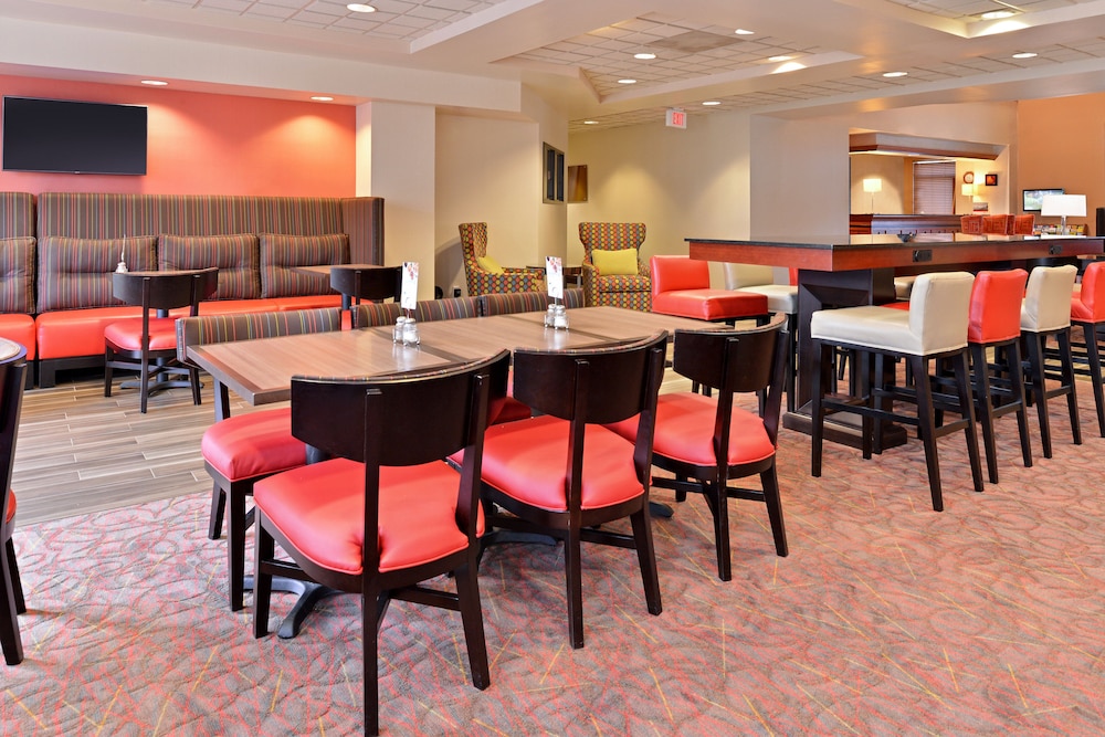 Restaurant, Holiday Inn Express Portland West/Hillsboro, an IHG Hotel