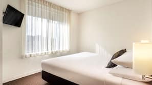 In-room safe, individually furnished, desk, laptop workspace