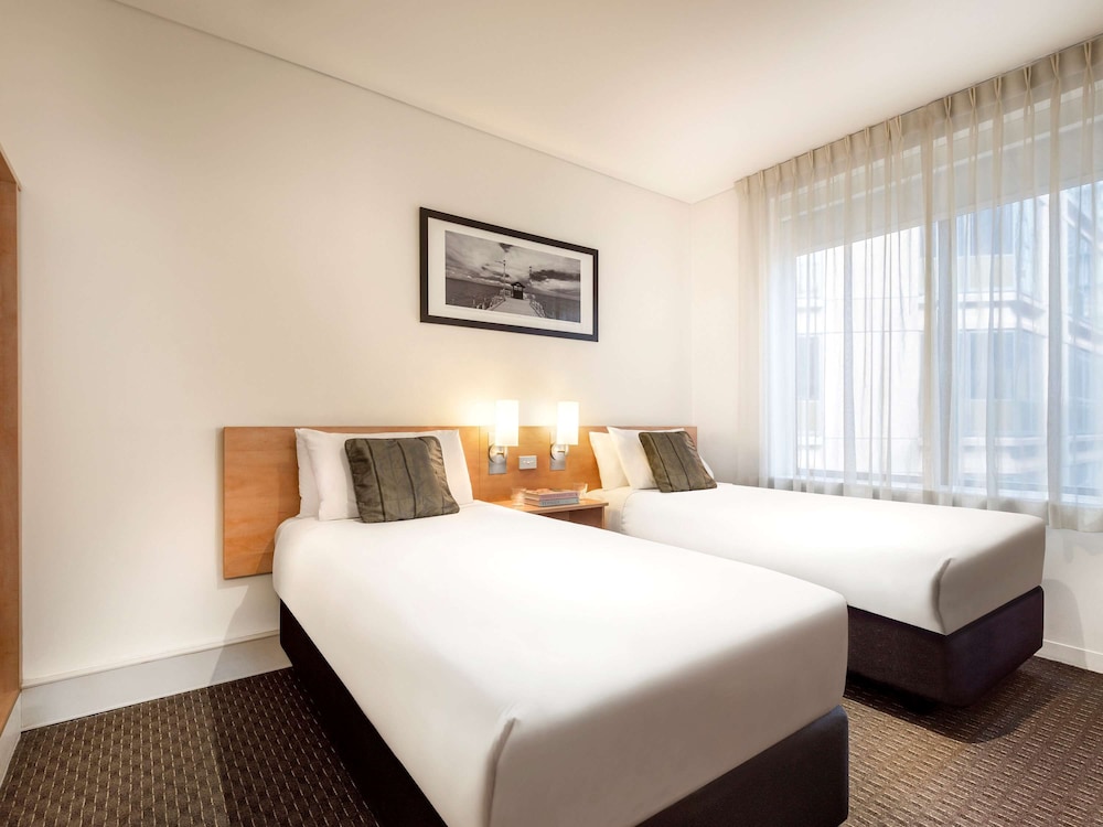 ibis Melbourne Hotel and Apartments