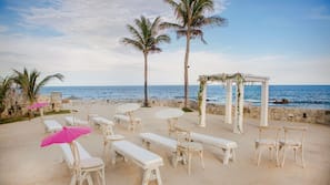 Private beach, beach cabanas, sun loungers, beach umbrellas
