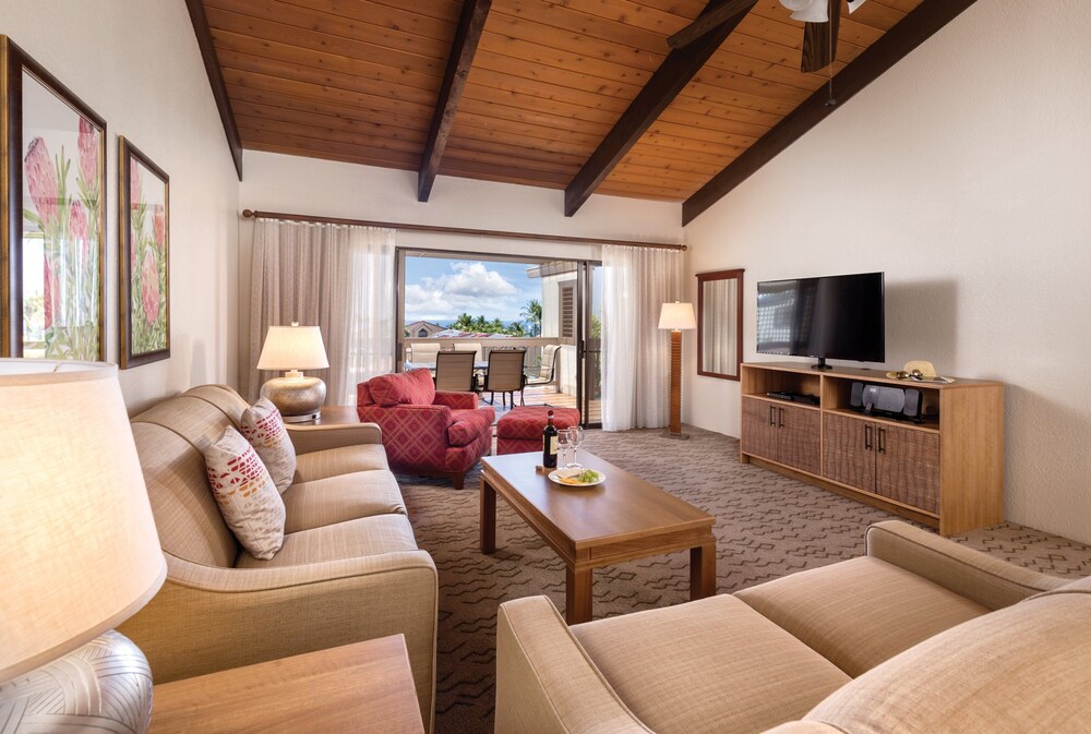 Living room, Kona Coast Resort