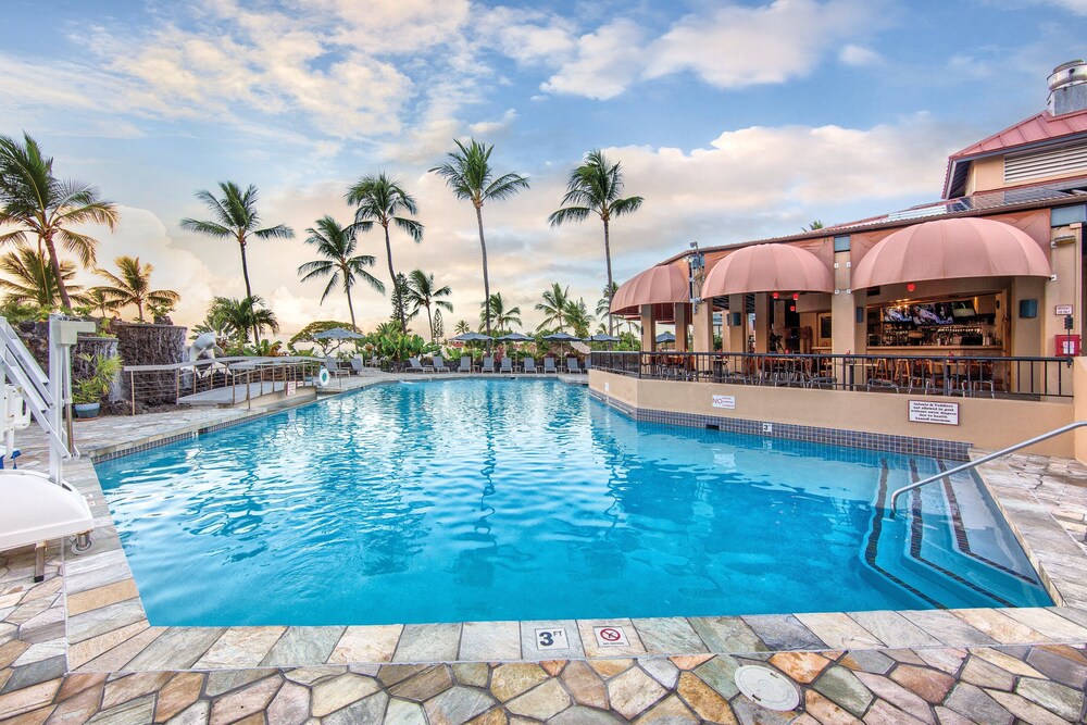 Outdoor pool, Kona Coast Resort