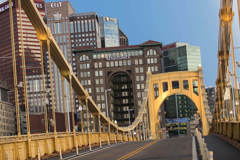 Renaissance Pittsburgh Hotel In Rates Reviews View From Hotel 1 37 All Photos
