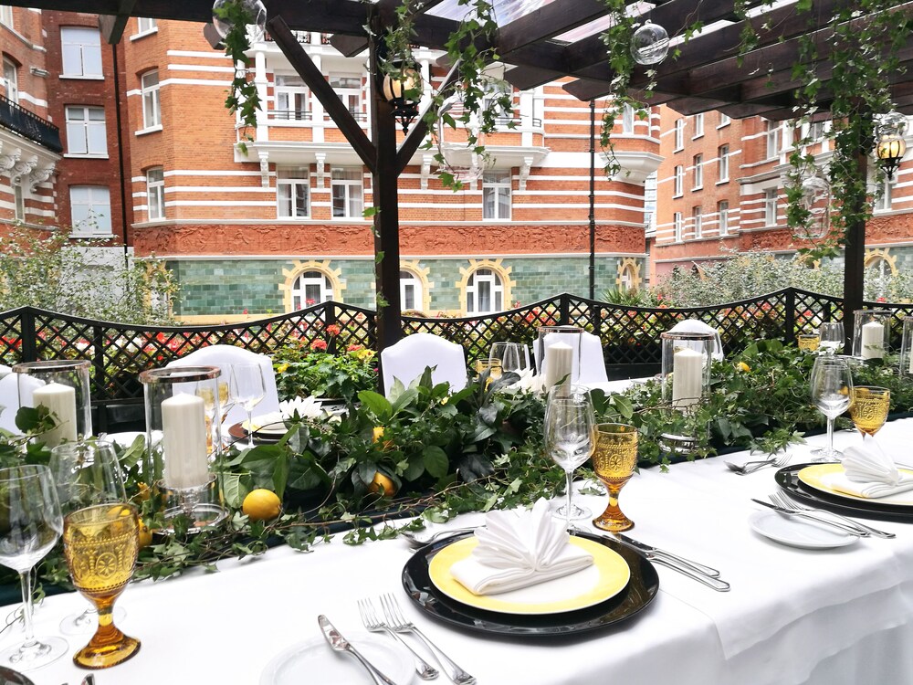 St. James' Court, A Taj Hotel, London