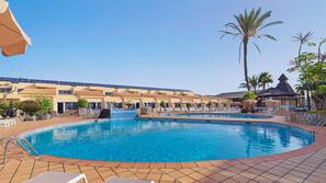 2 outdoor pools, open 10:00 AM to 6:00 PM, pool umbrellas, pool loungers