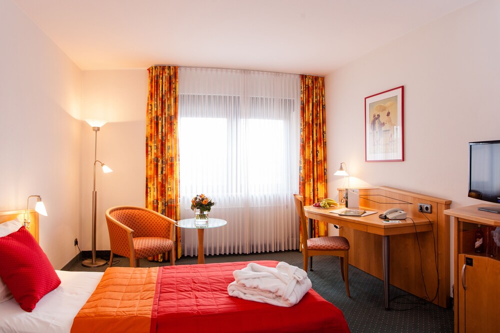 Hotel Panorama Hamburg-Billstedt in Hamburg | Best Rates ...