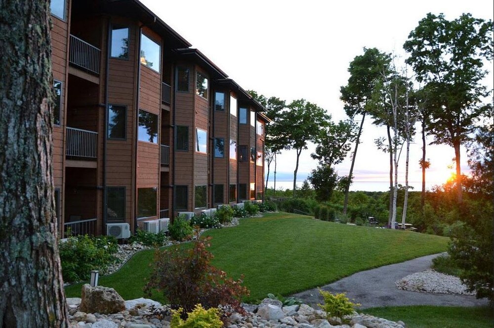 Landmark Resort In Egg Harbor Hotel Rates Reviews On Orbitz