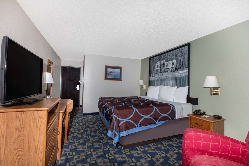 Room, Super 8 by Wyndham Aberdeen MD