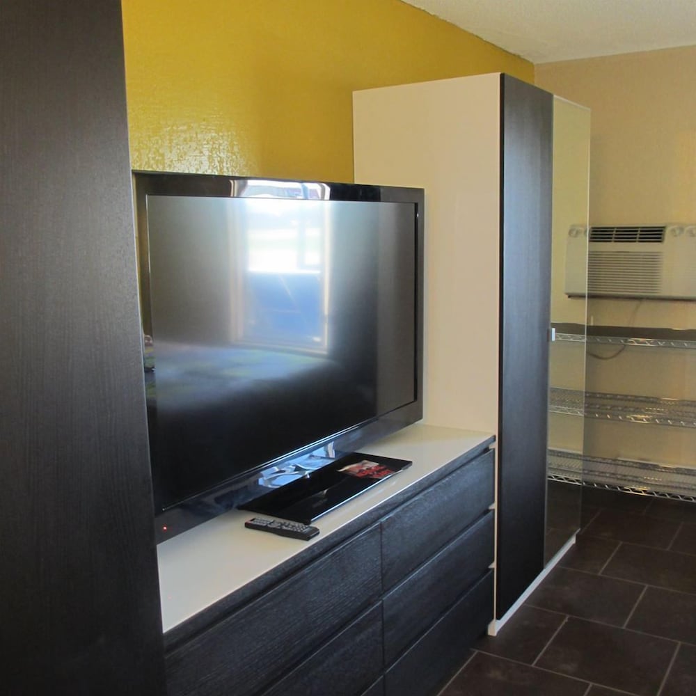 Riverside Suites in Mankato, United States