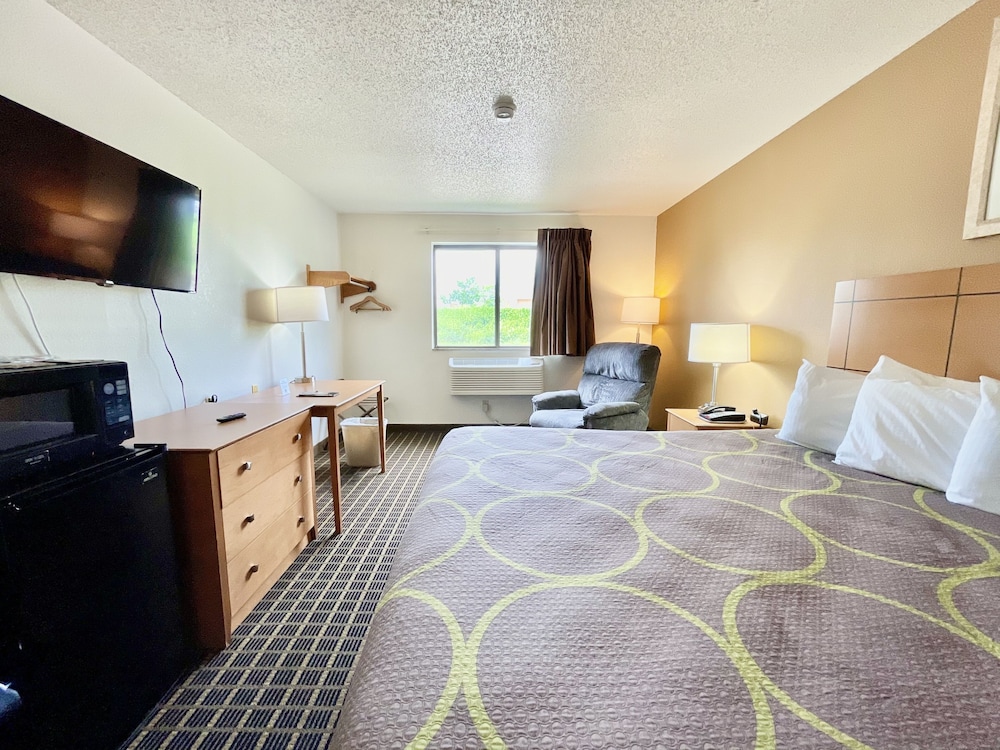 Quincy Inn and Suites Reviews, Photos & Rates ebookers.ie