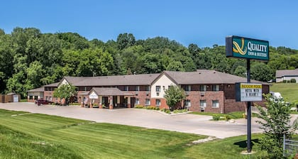 Quality Inn & Suites Decorah