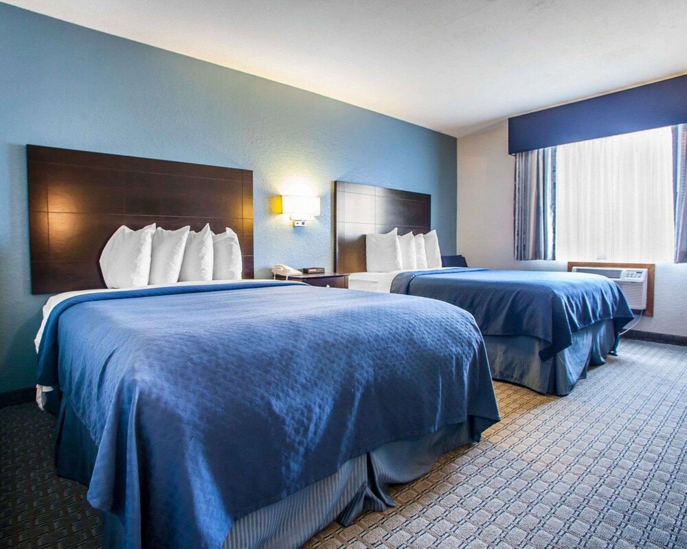 Quality Inn & Suites Ankeny - Des Moines