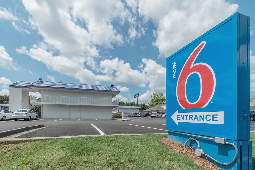 Motel 6 Norcross, GA - Atlanta Northeast