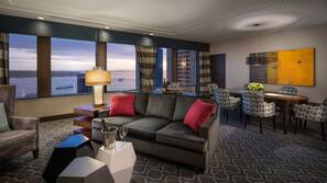 Premium bedding, pillowtop beds, in-room safe, desk