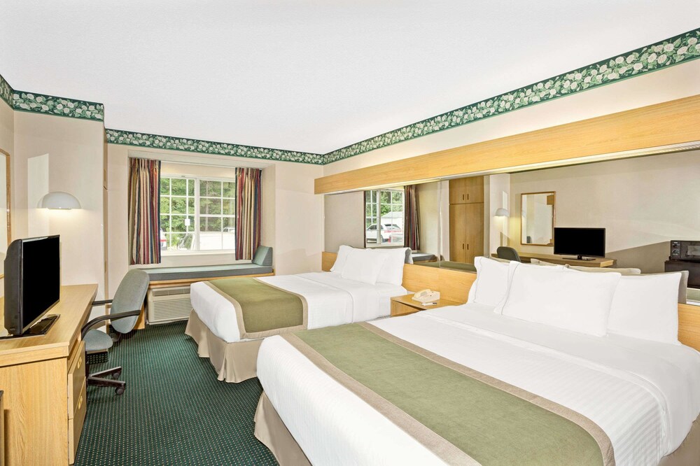 Microtel Inn by Wyndham Raleigh Durham Airport