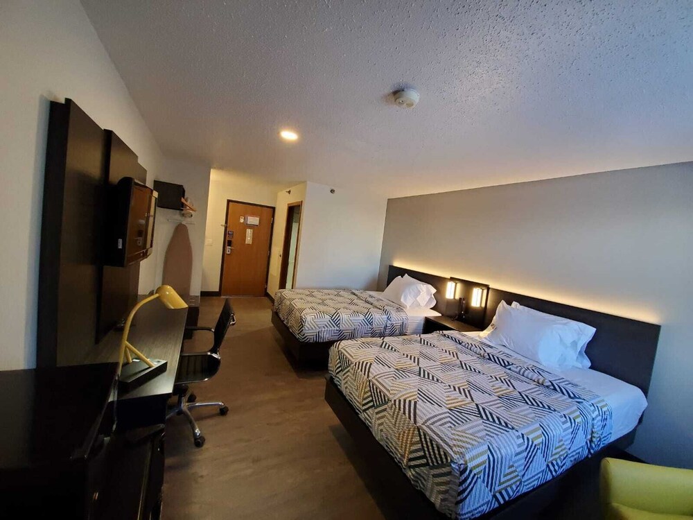 Motel 6 Kewanee, IL in Kewanee Best Rates & Deals on Orbitz
